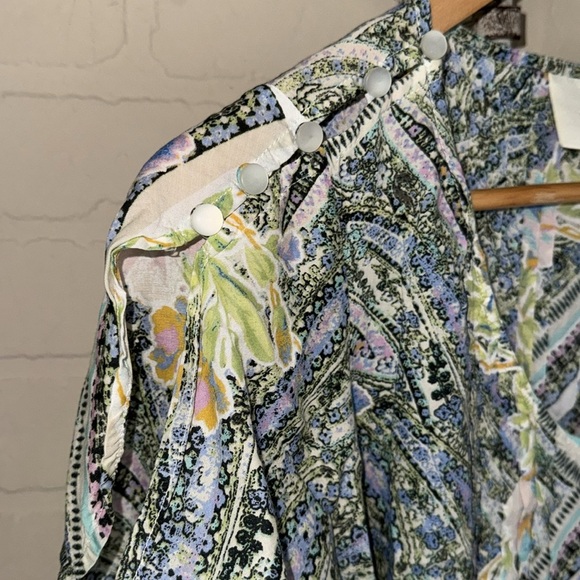 Maeve Anthropologie Maya Floral Flutter Sleeve Top size 0 like new rayon - Picture 4 of 6